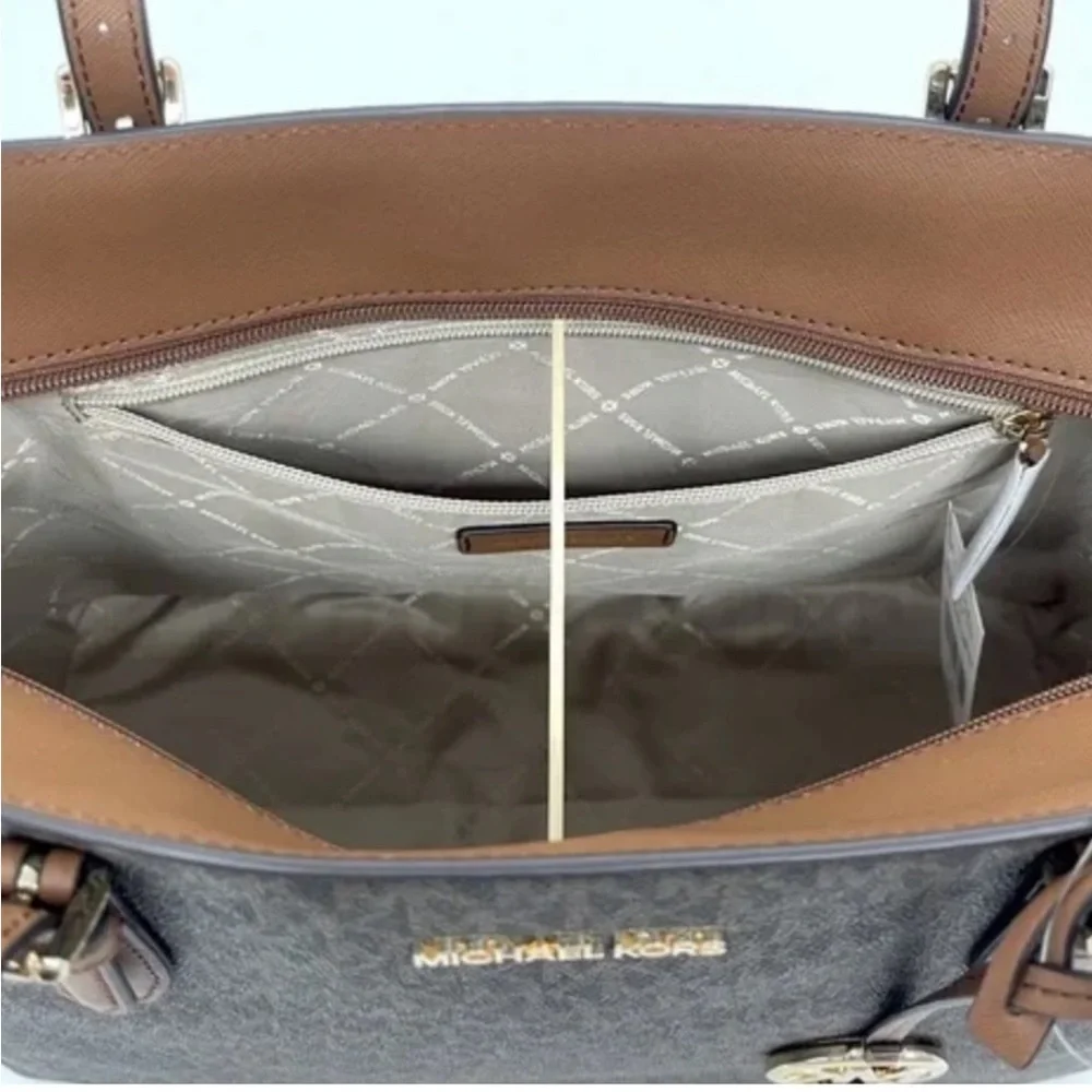 MICHAEL KORS GILLY LARGE DRAWSTRING TOTE BROWN SIGNATURE COLOR
